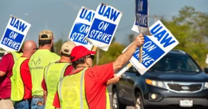 Read more about the article How the UAW Strike is Shaking Up the Automotive Supply Chain